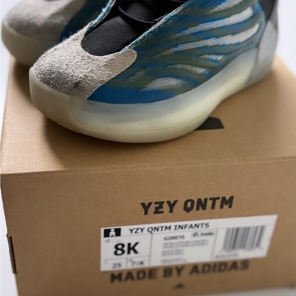 Yeezy us 8k toddlers - Picture 2 of 4